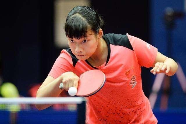 每位选手在 每位选手在