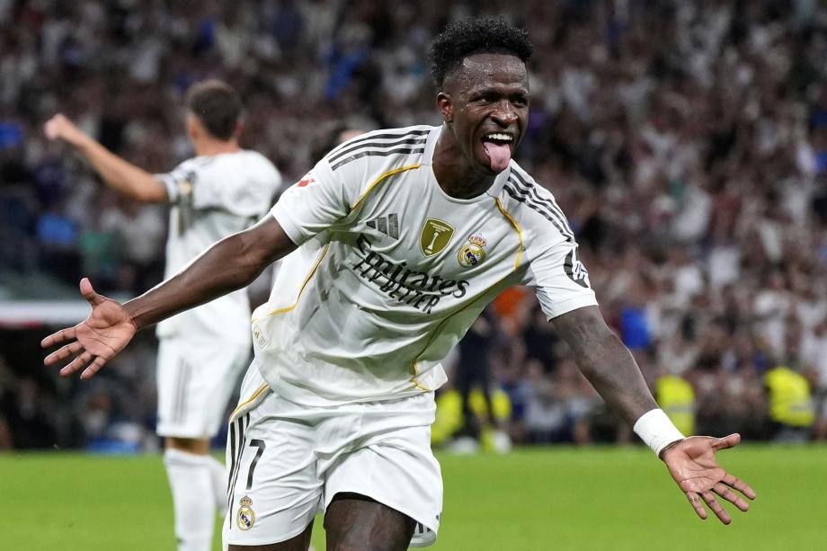 平台和巨大 平台和巨大