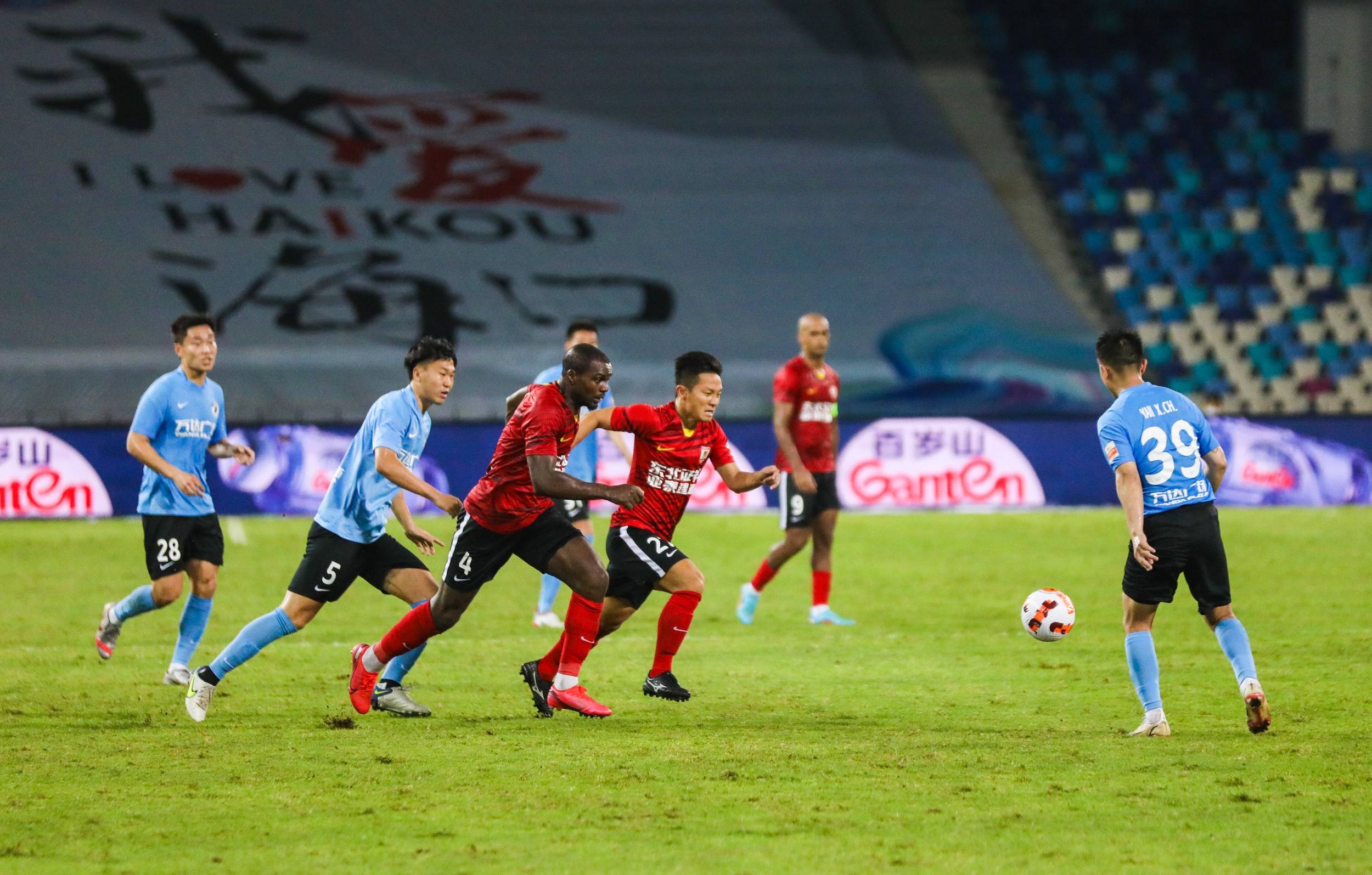 队敲响了警 队敲响了警